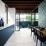 APARICI METALLIC WHITE NATURAL 49,75X99,55