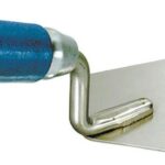 SPARKELSKJE SPISS 140MM TREHÅNDTAK